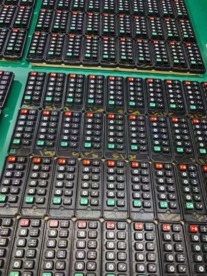 Keypad Karet Silikon yang dibuat khusus untuk Remote 32 Tahun Pengalaman Logo yang disesuaikan Tersedia