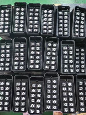 Keypad Karet Silikon yang dibuat khusus untuk Remote 32 Tahun Pengalaman Logo yang disesuaikan Tersedia