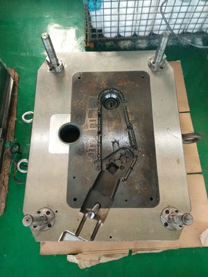 Hot Runner/Cold Runner Aluminium Die Casting Mold untuk Manufaktur Produk Aluminium Presisi