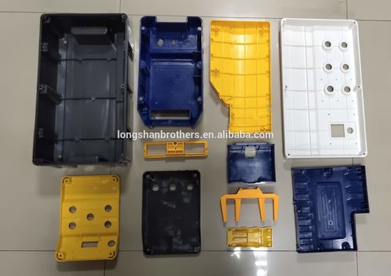 Bagian cetakan injeksi plastik khusus dengan permukaan polishing/tekstur dan bahan cetakan P20/718/738/NAK80/S136 untuk 300000-1000000 tembakan