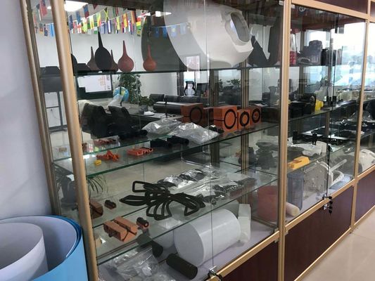 Produk plastik khusus yang dibuat dengan teknologi polishing/texrure injection molding P20/718/738/NAK80/S136