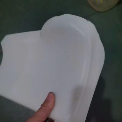 Tangki gas dan tangki bahan bakar plastik berbentuk khusus dengan bahan HDPE/LDPE/PP untuk penyegelan yang baik dan ketahanan korosi