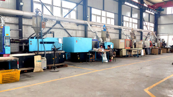 Custom Plastic Molding Machine Injection Molding Untuk Produk Rumah Tangga Dalam Ukuran Pelanggan Diterima