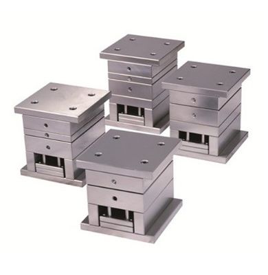 Custom Colors Multi Cavity Plastic Blow Molding Mold dengan 300000-500000 Shots Life